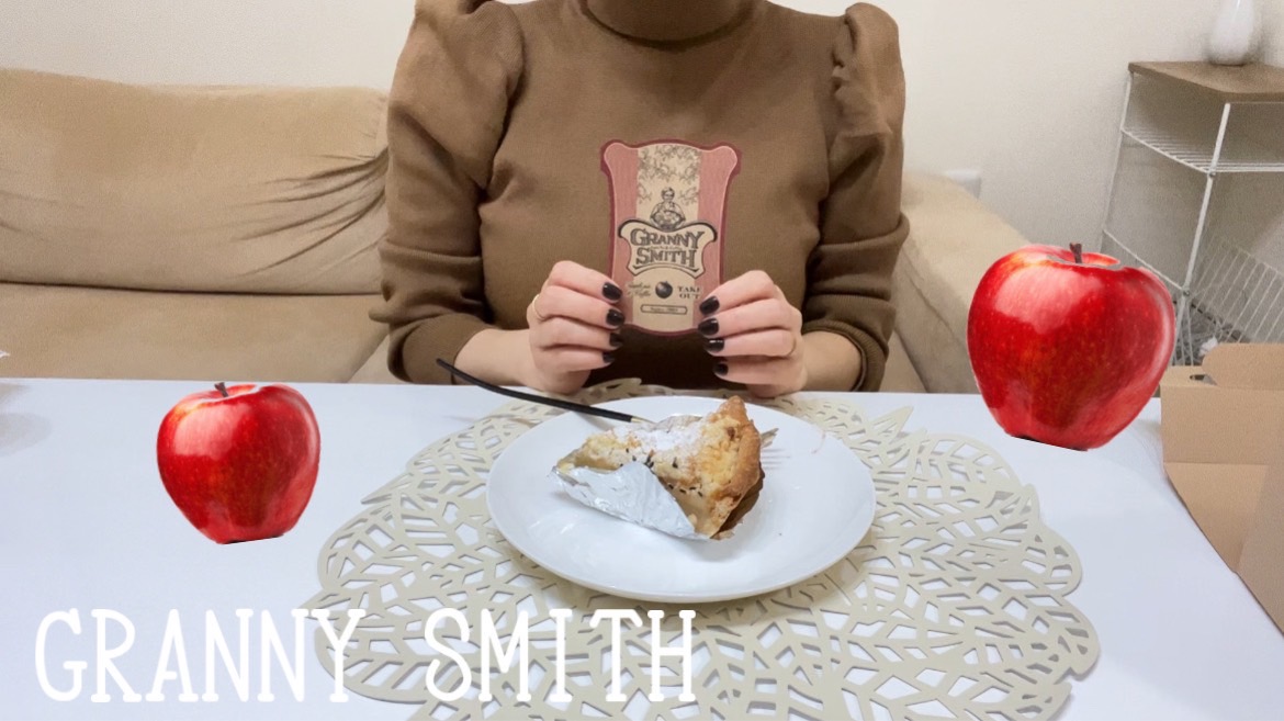 【かなちゃんねる】お餅入りのアップルパイの回